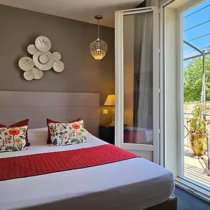 Brit Acacias Hotel Arles