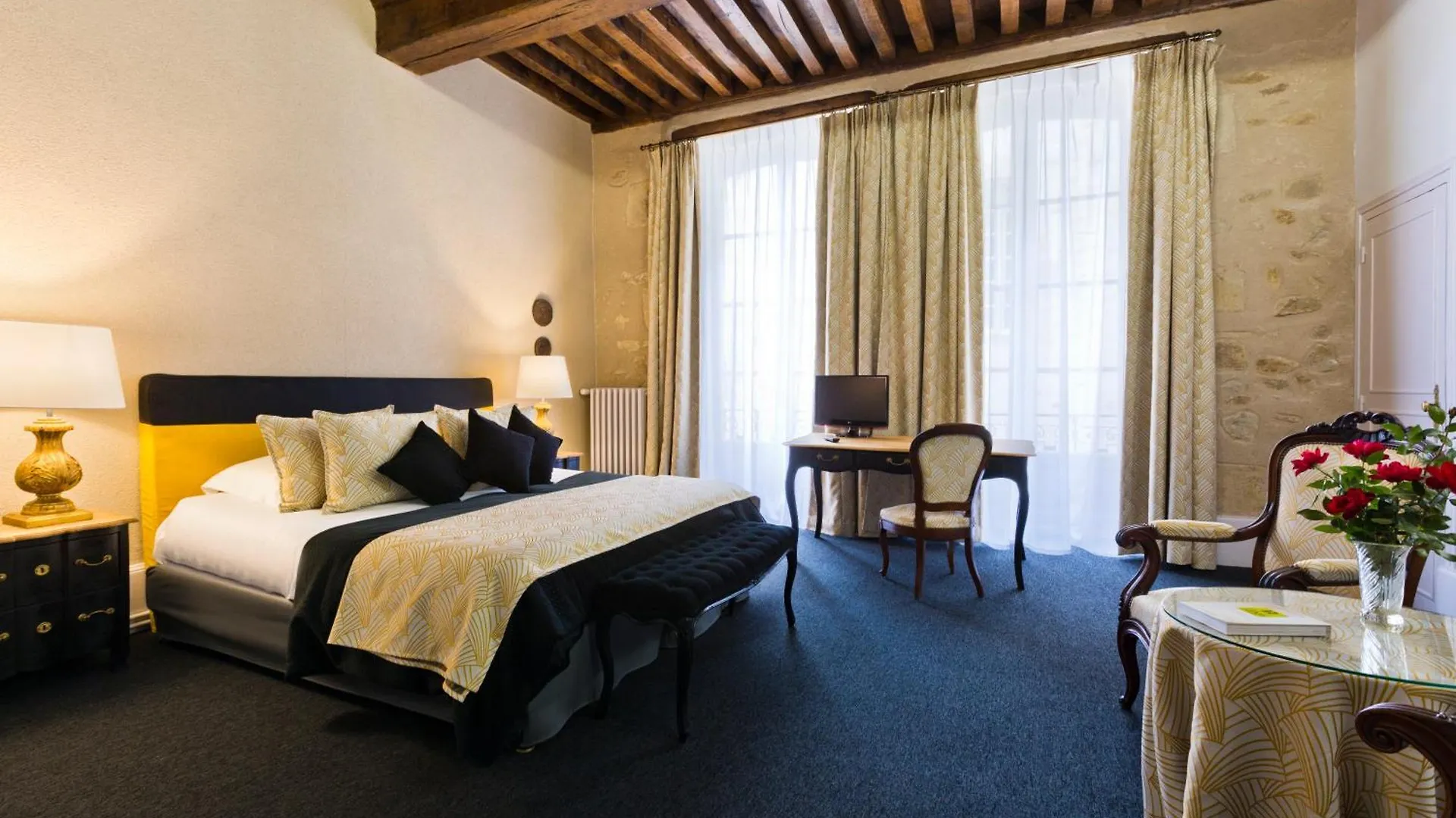 Hotel Hob Montespan Talleyrand Bourbon-lʼArchambault