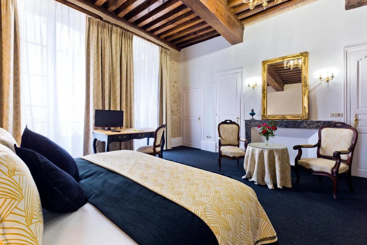 Hob Montespan Talleyrand Hotel Bourbon-lʼArchambault