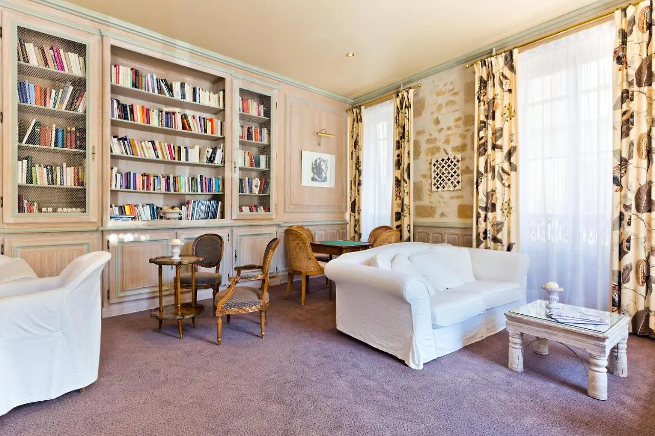 Hob Montespan Talleyrand Hotel Bourbon-lʼArchambault França
